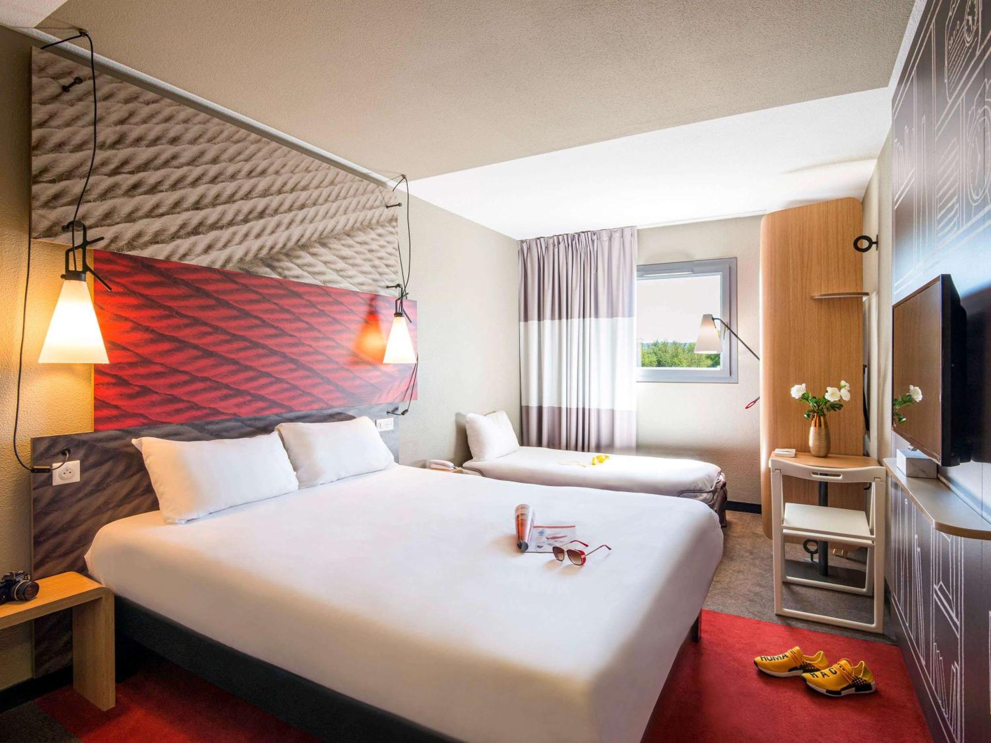Ibis Manosque Cadarache Hotel Luaran gambar